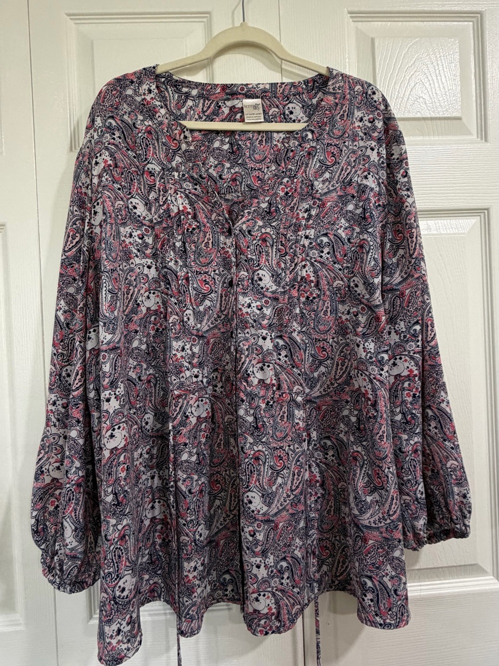 Terra & Sky Pink Paisley Long Sleeve Peasant Blouse
